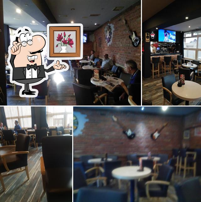 Gli interni di Caffe bar "Piki"