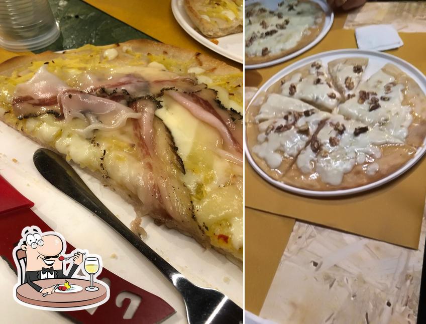 Cibo al Pizza in Piazza Cappiello