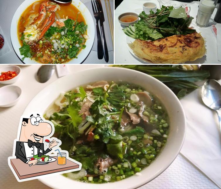 Meals at Restaurant Saigon Moi