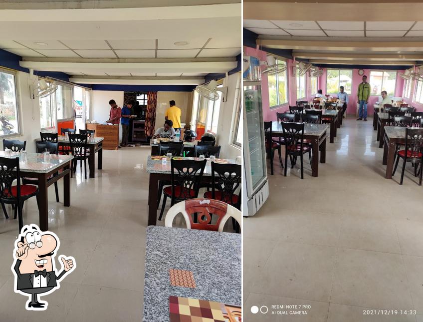 The interior of Kutumbari Restora Mandarmani