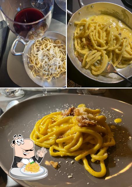 Spaghetti alla carbonara al Mangia e Pasta