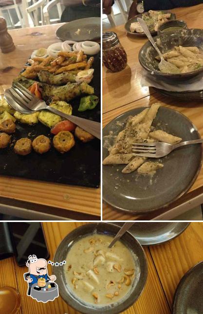Meals at Cafe Repertwahr