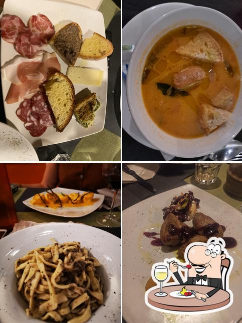 Cibo al Taverna dello Spagna