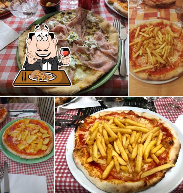 A da Romano, puoi ordinare una bella pizza