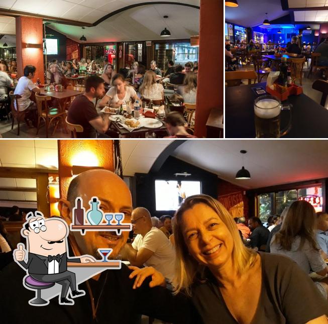 Veja imagens do interior do Bar do Cris Jurerê