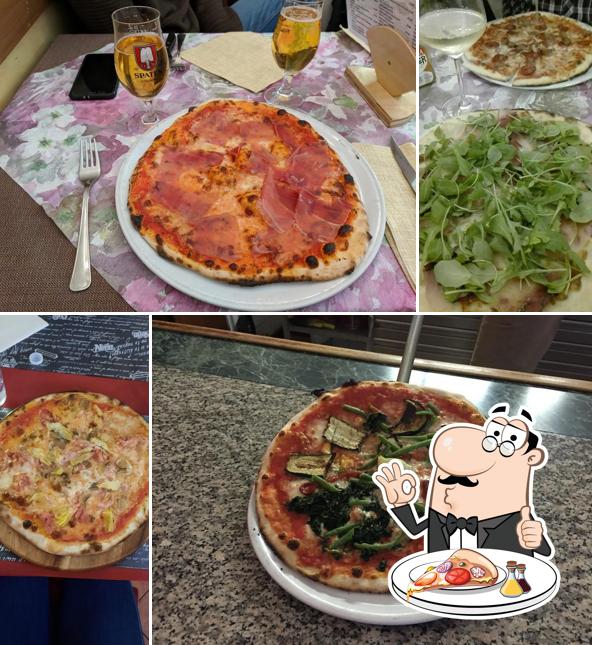 Ordina una pizza a Ristorante Pizzeria Il Mulino