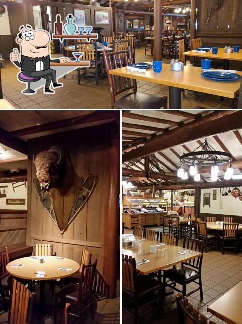 Trail's End Restaurant, 4510 Fort Wilderness Trail in Orlando