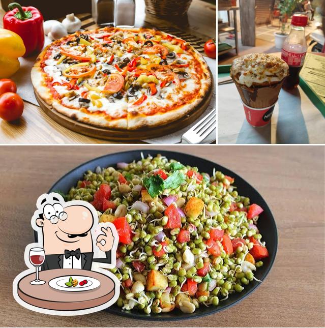 Food at Gol Khaana : Thin Crust Pizza Pasta Burger Fast Food Restaurant In Ashok Nagar, Tilak Nagar, Delhi