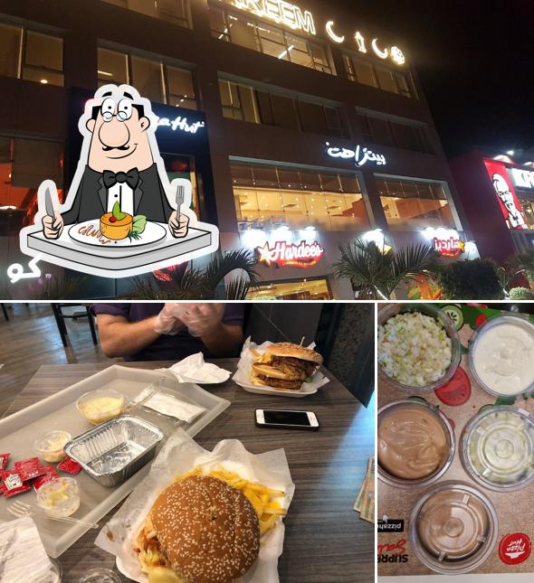 Pizza Hut restaurant, New Cairo City, 2FGW+8CH Restaurant menu and