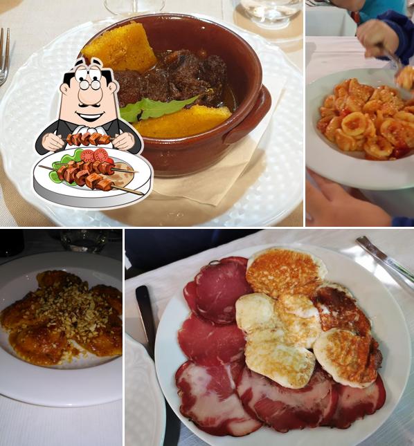 Platti al Trattoria Foresta Umbra