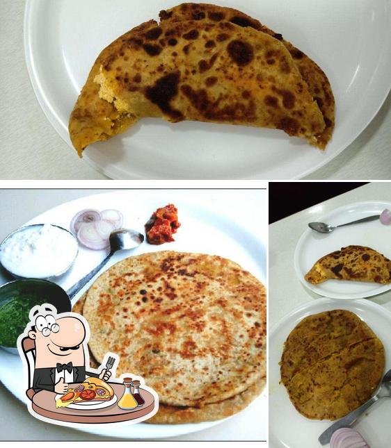 Get pizza at Dadi Ka Khazana