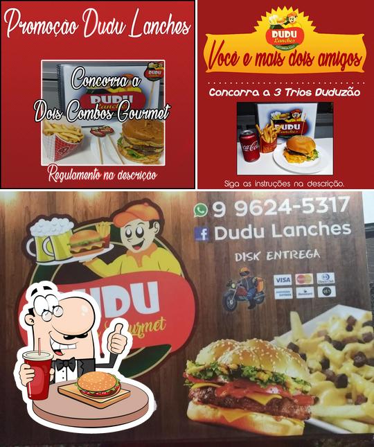 Try out a burger at Dudu Lanches