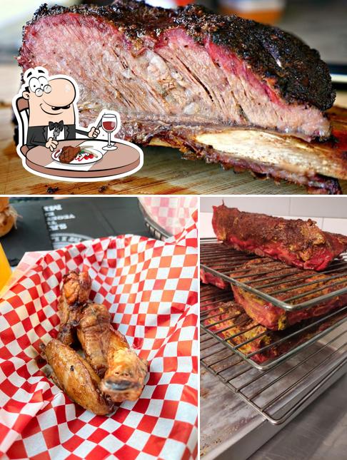 Prova i piatti di carne a American Barbecue Milano