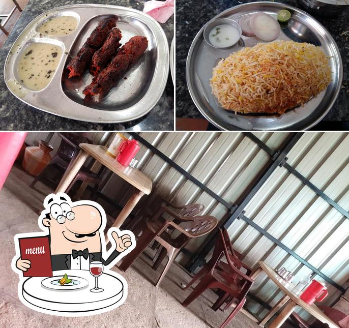 The photo of Hyderabadi Kalyani Biryani’s food and interior
