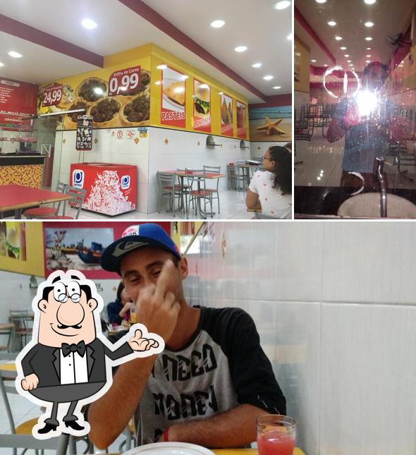 O interior do MASTER ESFIHA