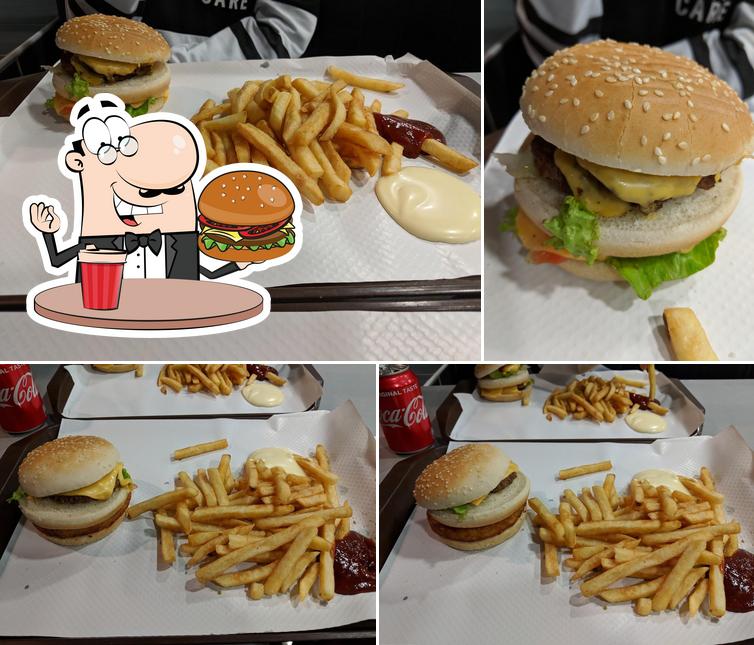 Commandez un hamburger à Deluxe Burgers