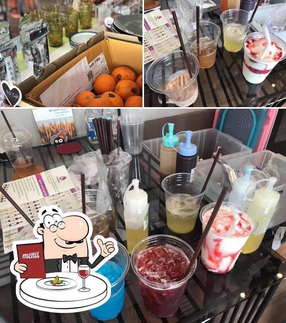 Well Hub cafe, Bangkok Restaurant reviews