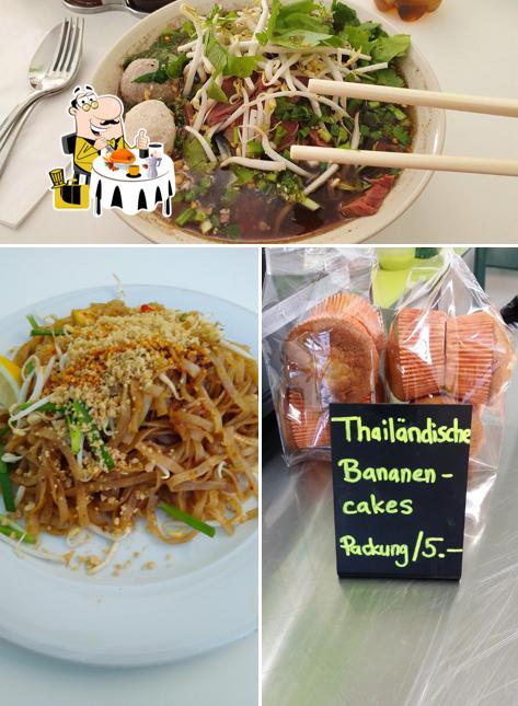 Еда в "Pim's Thai Noodles 2 go"