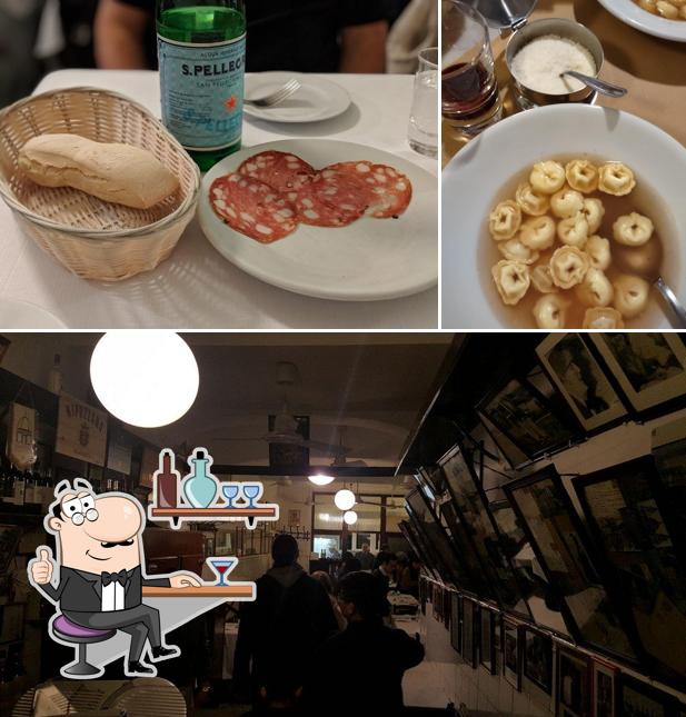 Dai un'occhiata agli interni di Trattoria Sostanza