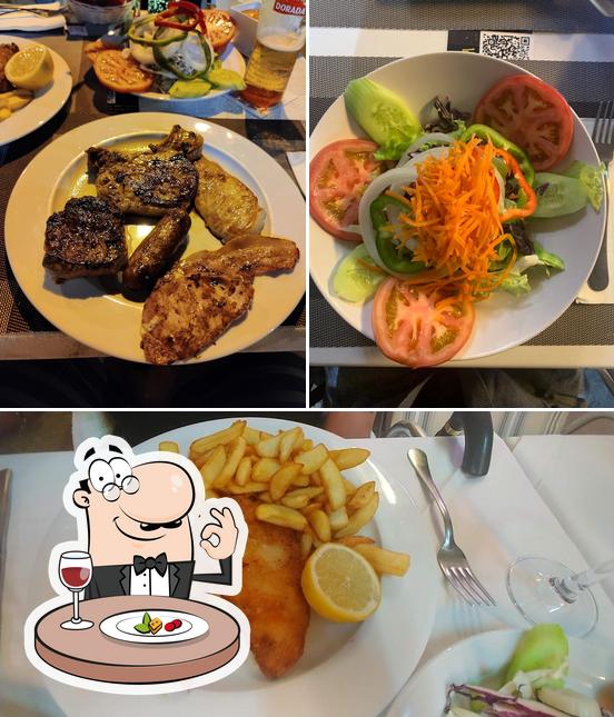 Meals at Promenade Restaurante