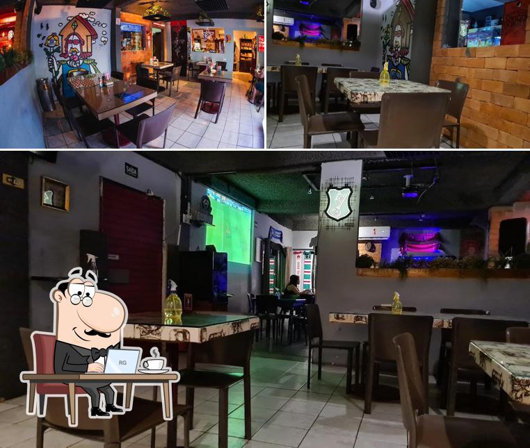 Veja imagens do interior do Fervo Coffee Shop