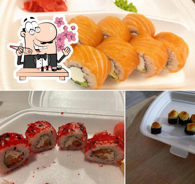 Les sushi sont offerts par Суши Wok