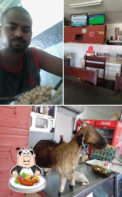 Entre diversos coisas, comida e interior podem ser encontrados no Corinthians