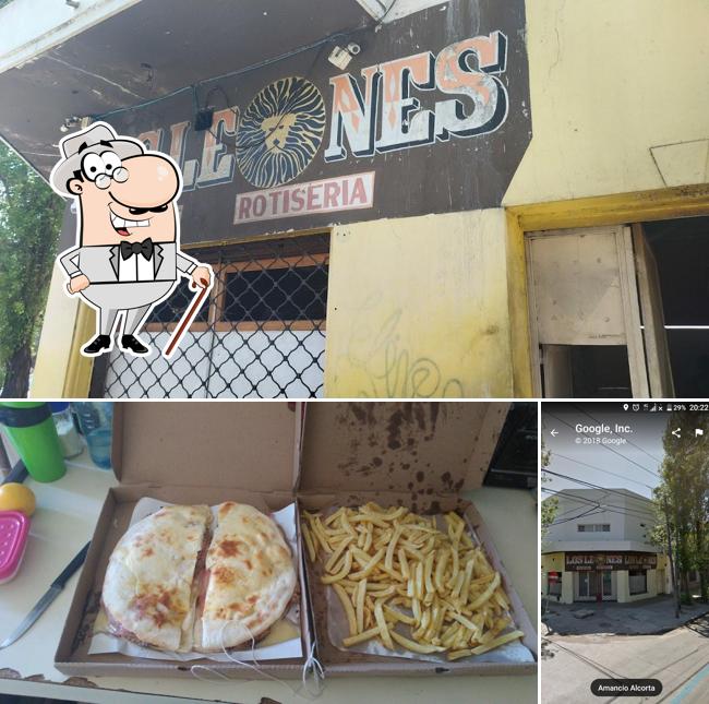 Фото, на котором видны внешнее оформление и еда в Los Leones