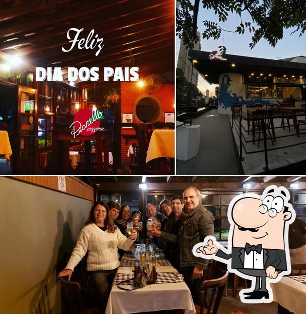 O interior do Pizzaria Piarello