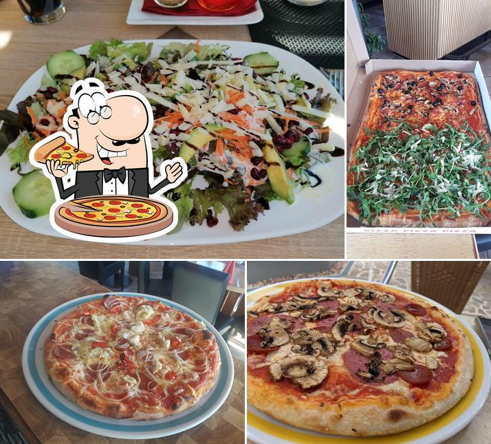 Pick pizza at Ristorante Pizzeria Signora Sophia