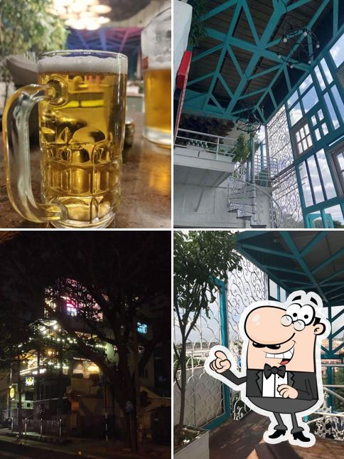 Check out how CHIN LUNG RESTO BAR , NEW BEL ROAD looks outside