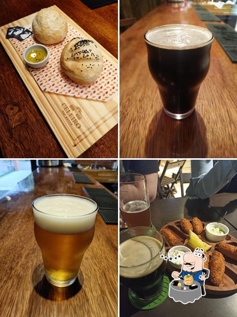 Comida em Celeiro Tap House