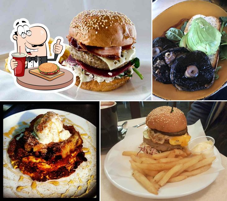 Kuta Cafe in Mount CootTha Restaurant menu and reviews