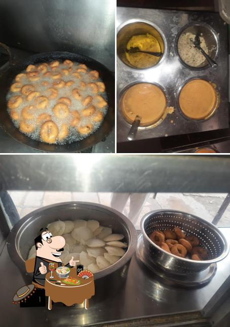 Food at Sangam Idli Gruh And Bhel House