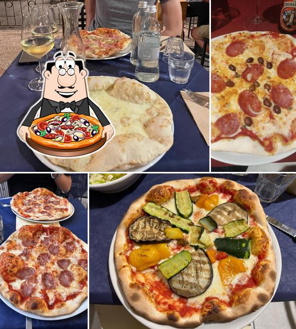 Ordina una pizza a Il Picchio Rosso