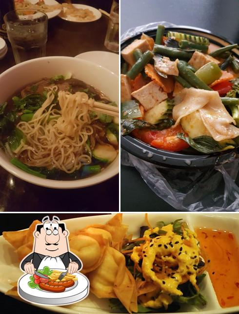 Trike Thai Noodles & Sushi, 2539 N Milwaukee Ave in Chicago
