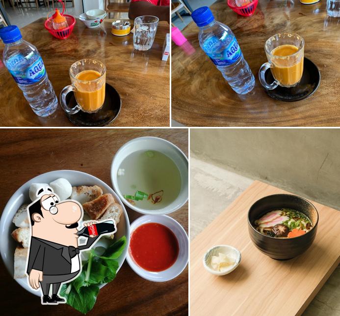 The photo of Mori Kopitiam’s drink and food