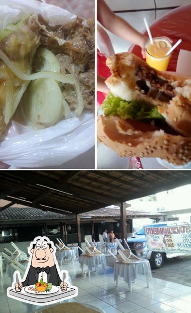 O Comilão Lanches se destaca pelo comida e exterior