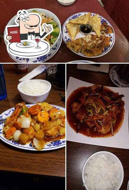 Food at Singapore Cafe
