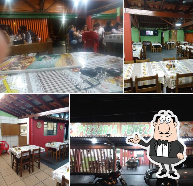 O interior do Pizzaria Veneza