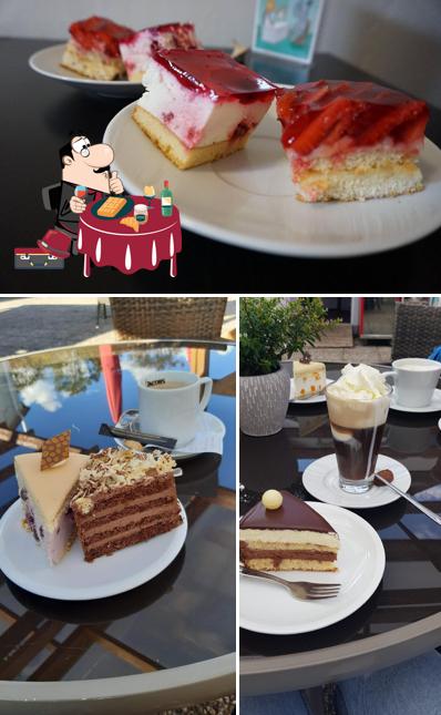 "Tortenmarie Cafe' am Kurpark" предлагает большое количество десертов