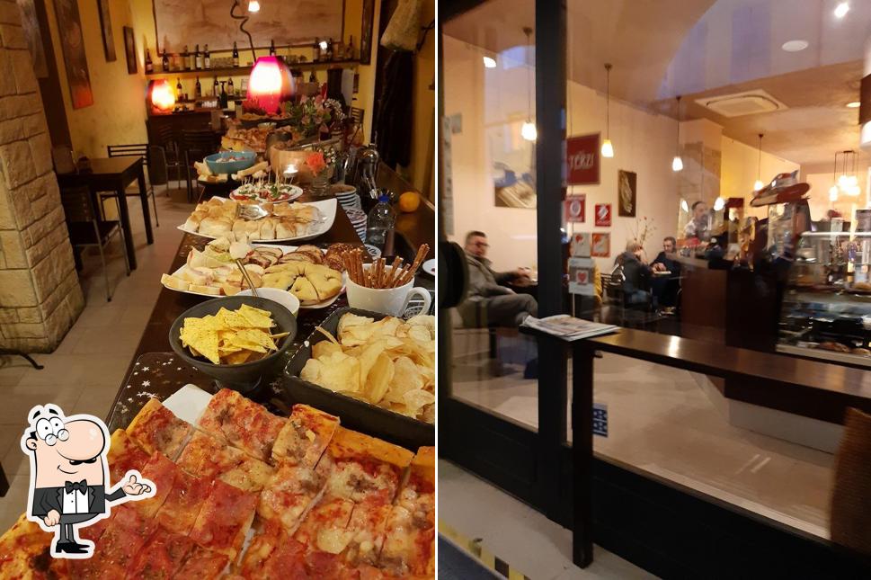 Dai un'occhiata agli interni di Fly Cafe'