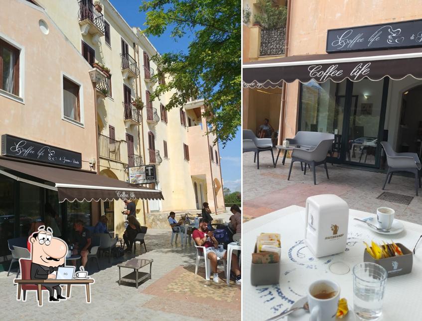 Gli interni di Coffee Life di Giacomo e Claudia