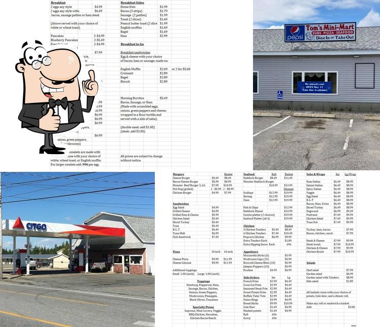 Tom's Mini Mart in Machias American restaurant menu and reviews