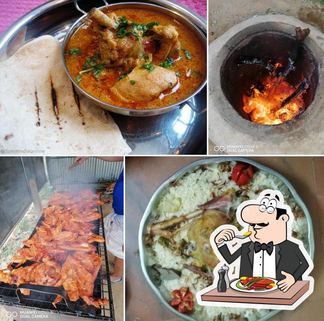 Food at athams arabian manthi rice