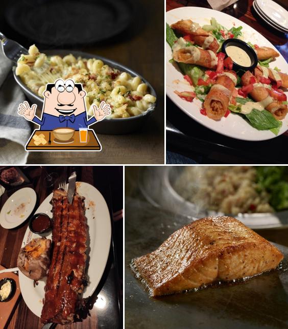 LongHorn Steakhouse in Erie Restaurant menu and reviews