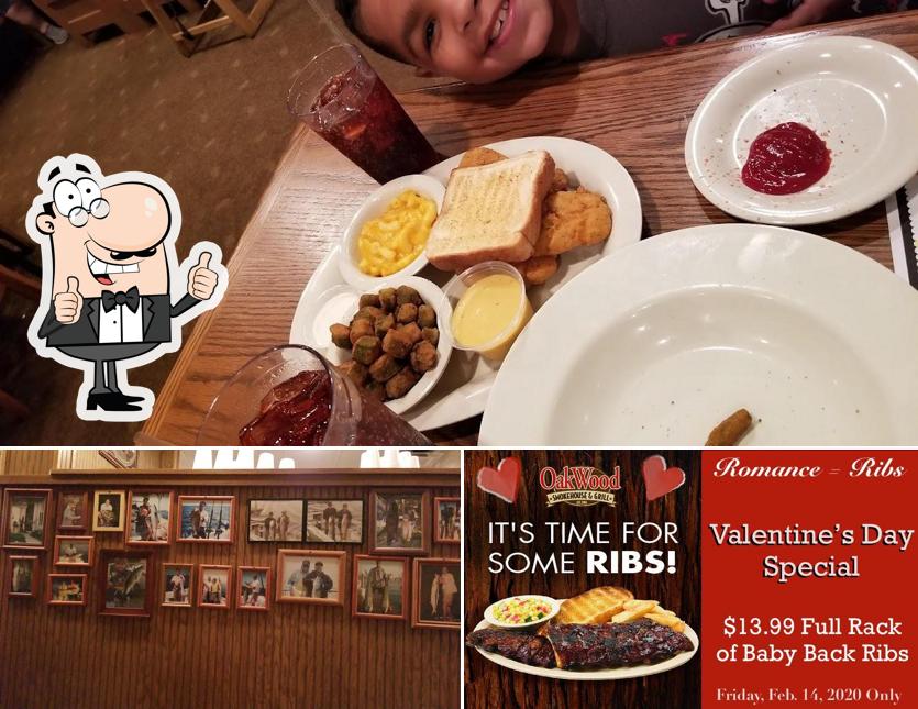 Oakwood Smokehouse & Grill in Clermont Restaurant menu and reviews