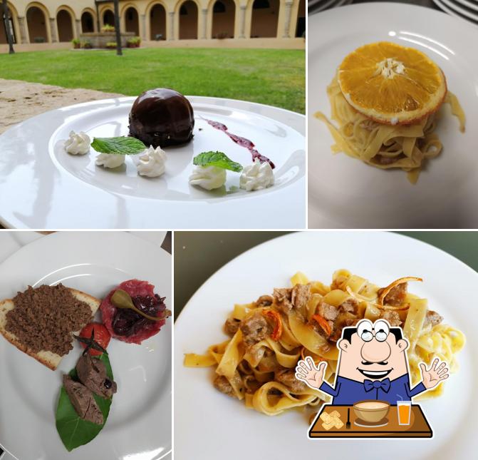 Еда в "Cloister of Monache Hostel Volterra"