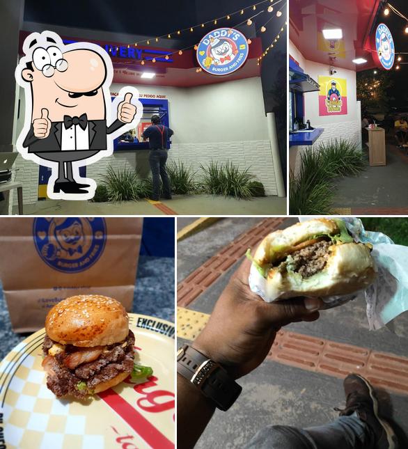 Daddy's Burger And Fries