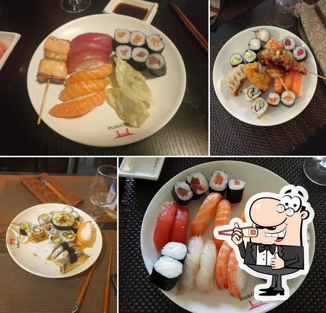 A Restaurant Fujitoyama, vous pouvez prendre des sushis